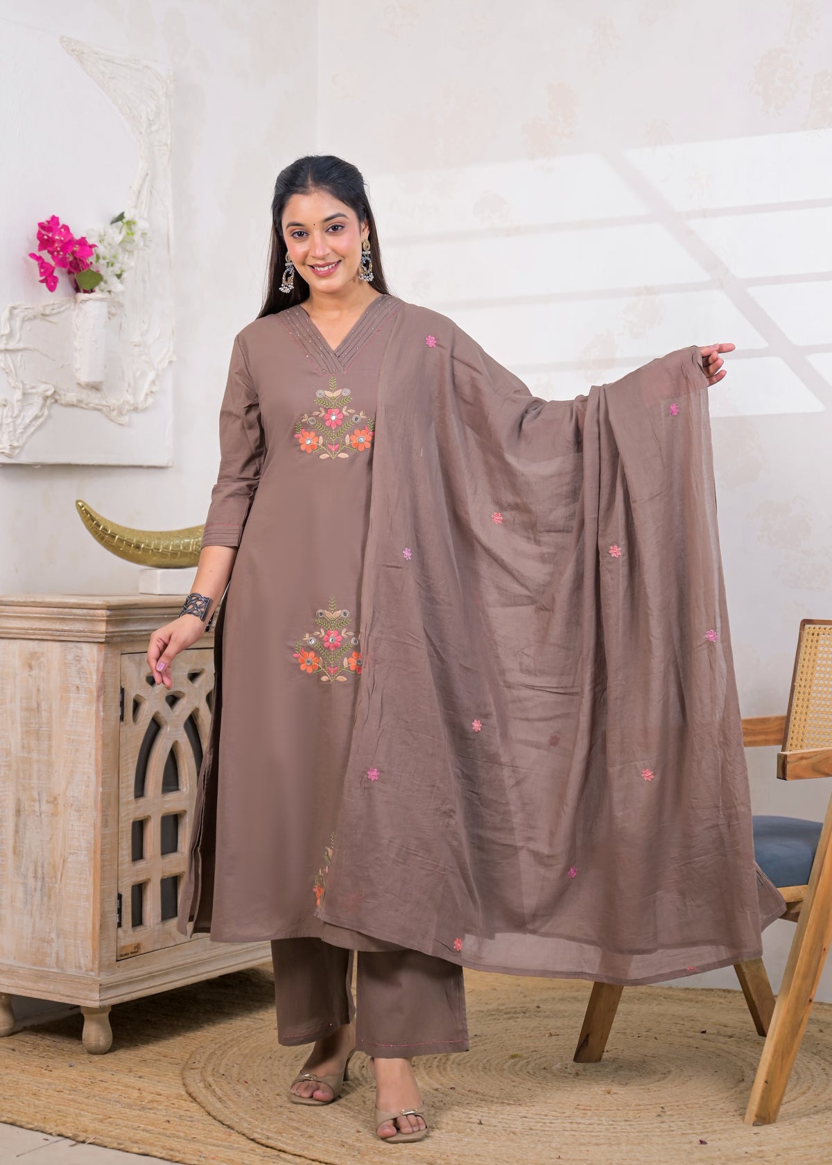3-Piece Embroidered V-Neck Kurta Pant Set with Dupatta