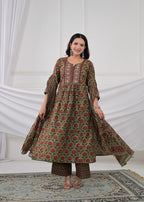 Floral Buti Printed Gathered Kurta Set with Pants & Dupatta