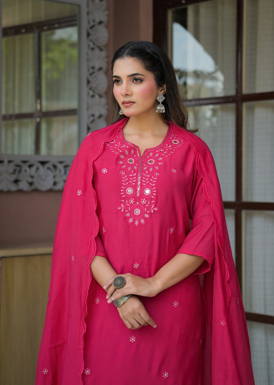 Festive Scalloped Hem Kurta Set