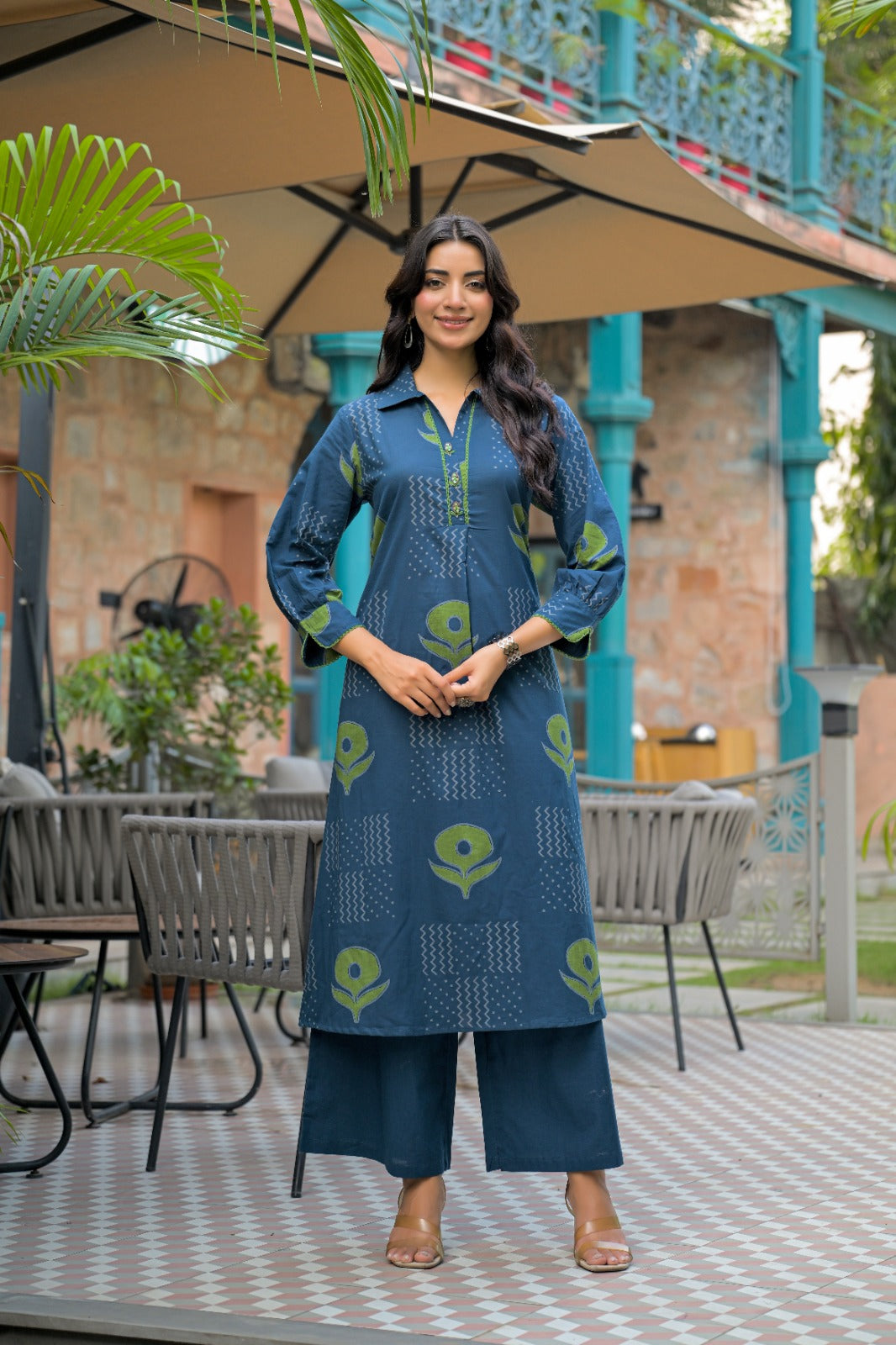 Abstract Floral Motif Kurti Set