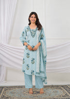 Traditional Botanical Motif Striped Kurta Pant Suit with Dupatta