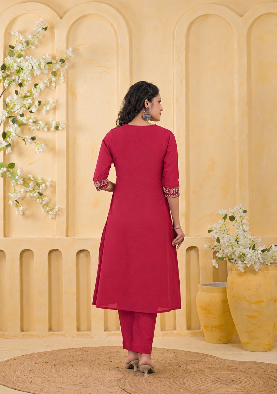 Floral Embroidered Pintuck Kurta Set